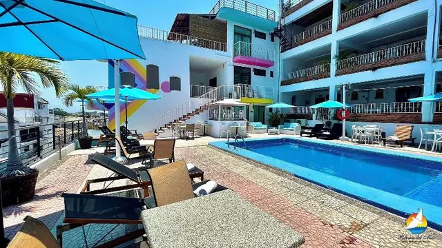 Paloma Del Mar