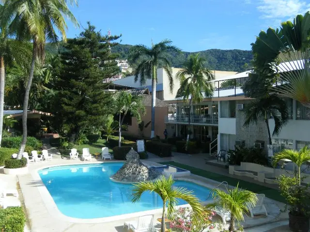 El Tropicano