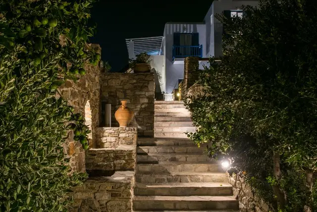 Vienoula's Garden Hotel