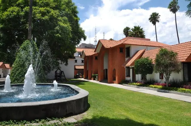 Hotel Flamingo Inn