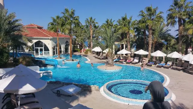 Oscar Resort Hotel