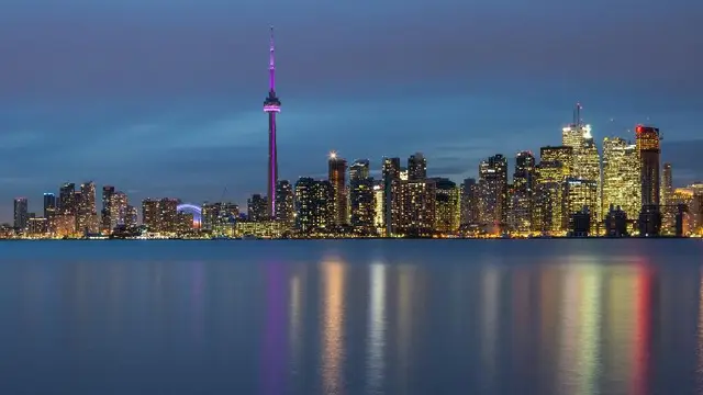 Holiday Inn Express Toronto Downtown