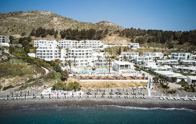Dimitra Beach Hotel & Suites