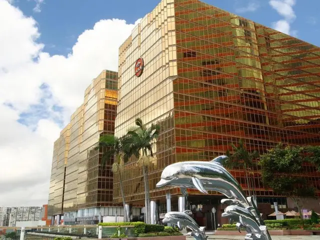 Royal Pacific Hotel and Towers