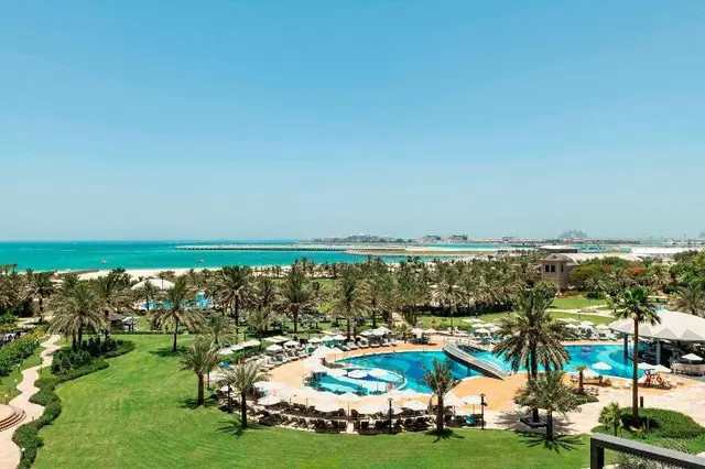Le Royal Meridien Beach Resort And Spa