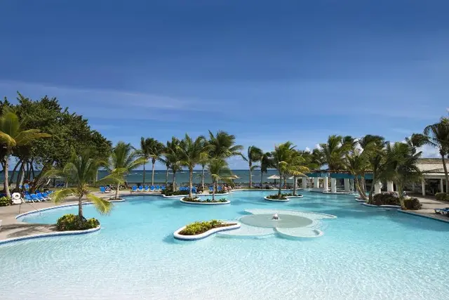 Coconut Bay Resort & Spa All Inclusive