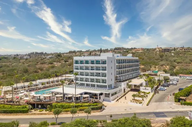 Napa Mermaid Hotel & Suites