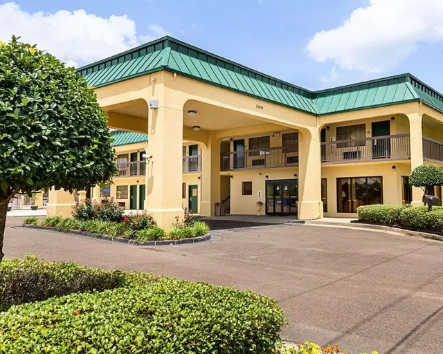 Quality Inn & Suites Southwest