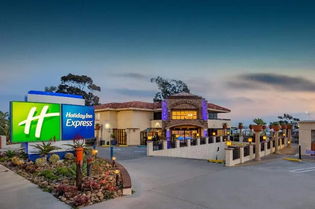 Holiday Inn Express Airport Old Town