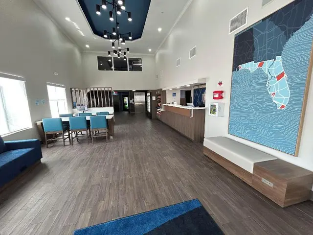 Holiday Inn Express Dania Beach Airport Area