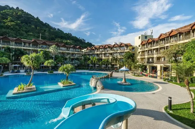Phuket Marriott Resort & Spa, Merlin Beach