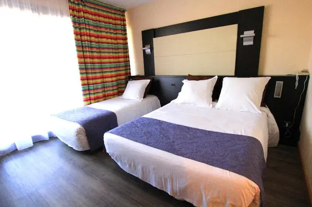 Hotel The Originals Galaxie Nice aéroport