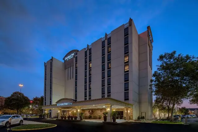DoubleTree by Hilton Philadelphia Airport