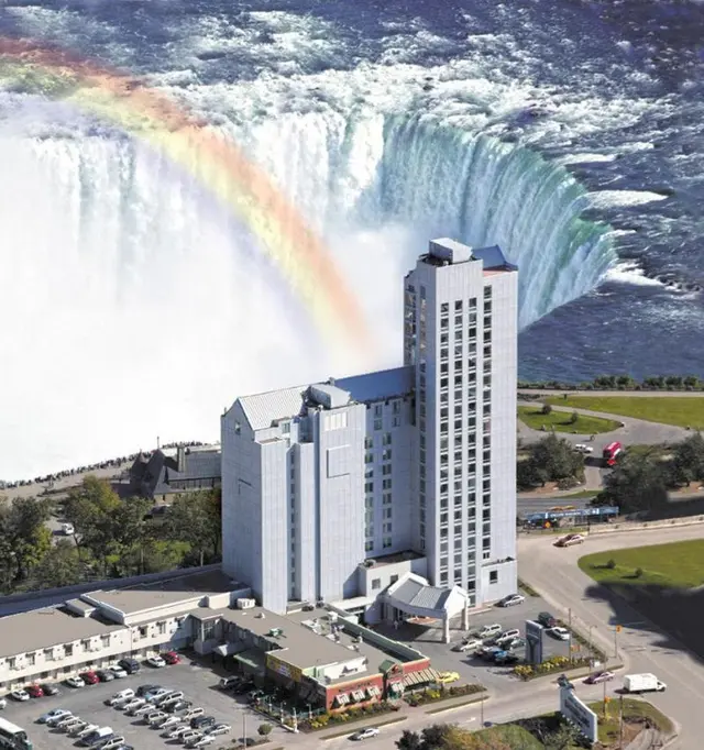 The Oakes Hotel Overlooking the Falls