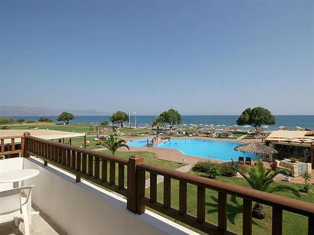 Geraniotis Beach