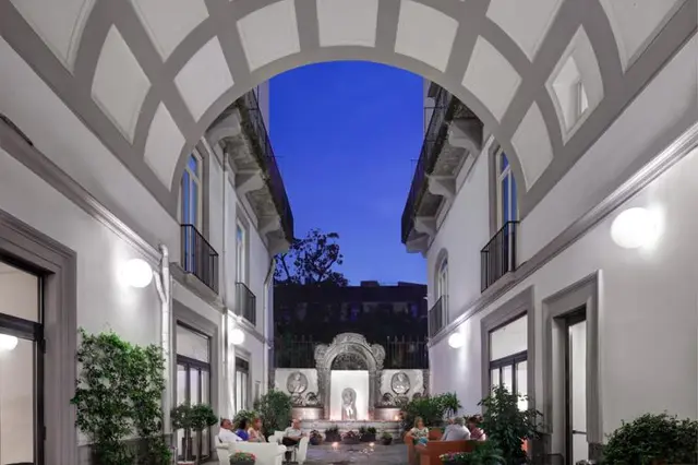 Piazza Bellini