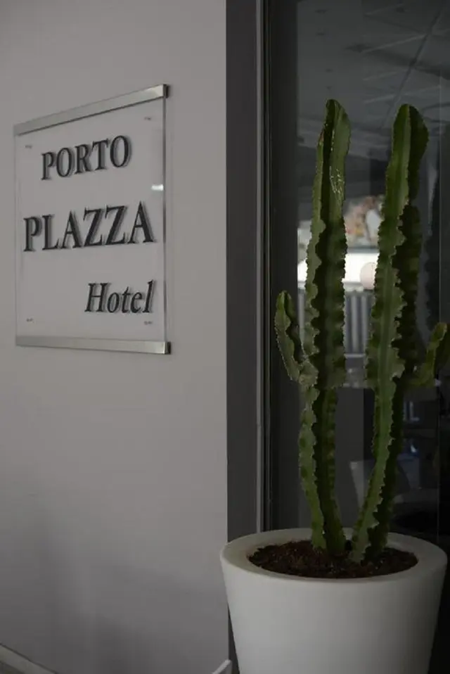Porto Plazza Hotel