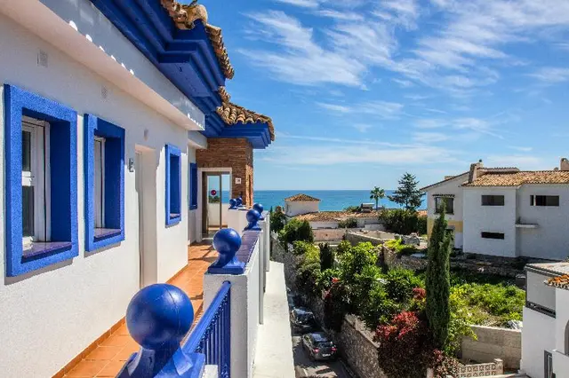 VIVE COSTA AZUL