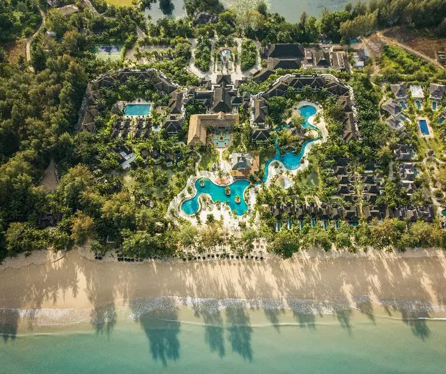 Robinson Khao Lak