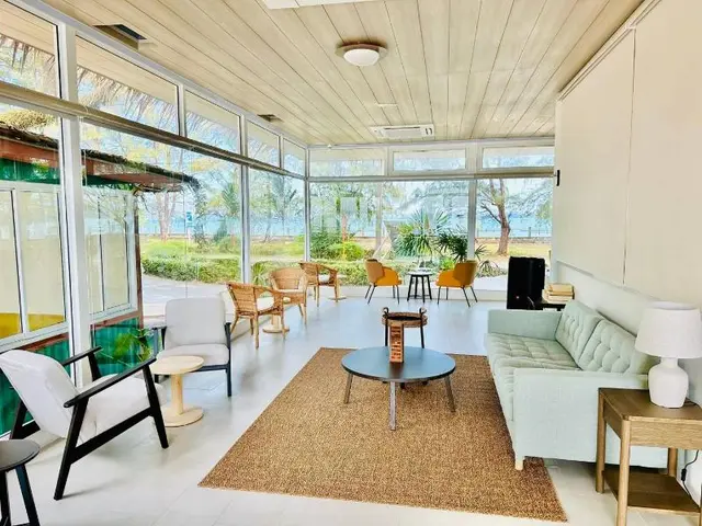 Twin Bay Resort