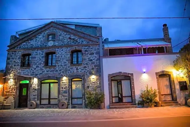 Lesvos Inn