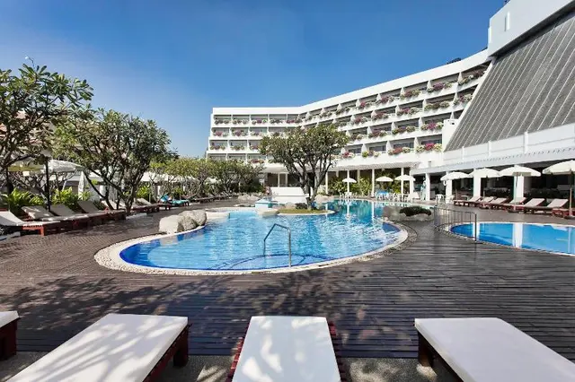 The Cha-Am Methavalai Hotel