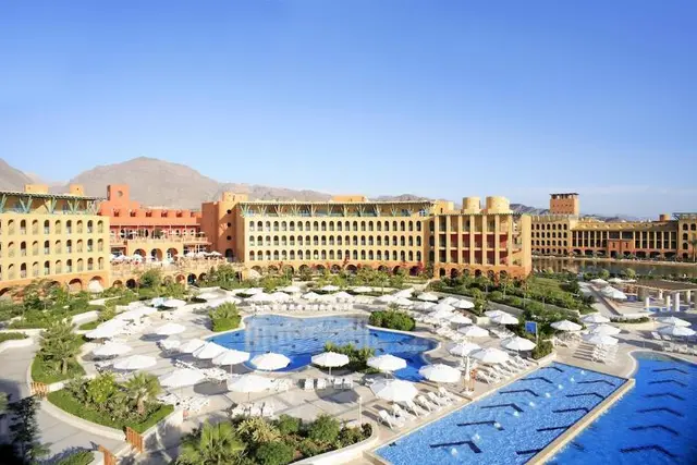 Strand Beach Resort