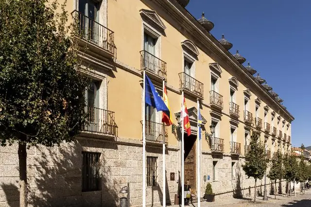 Parador De La Granja