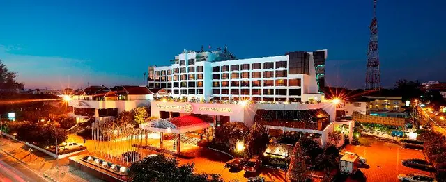 Lao Plaza