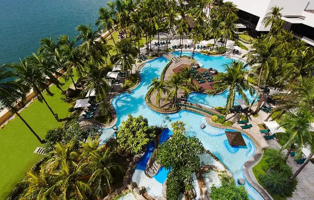 Sofitel Philippine Plaza