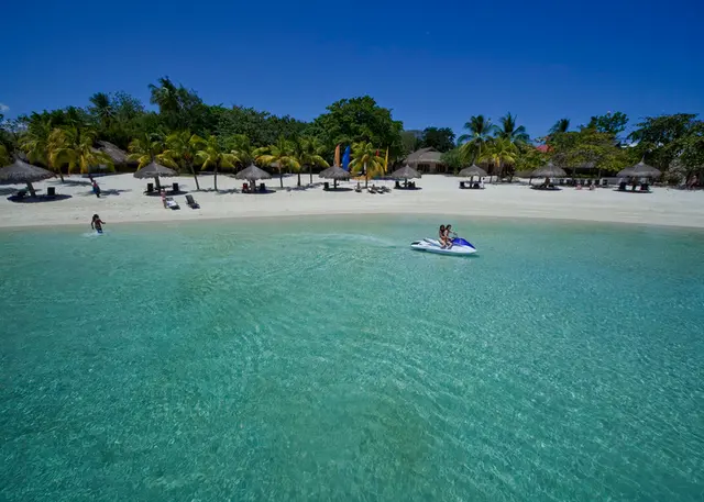 Bluewater Maribago Beach Resort
