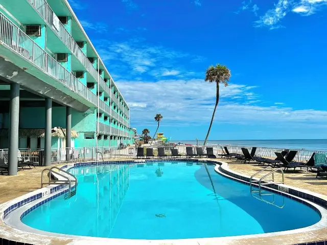 Makai Beach Lodge