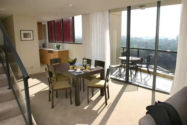 Meriton Serviced Apartments Parramatta