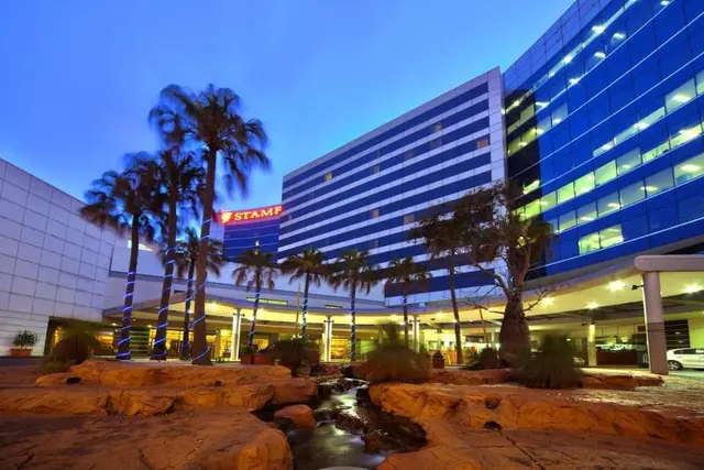 Stamford Plaza Sydney Airport Hotel & Conference