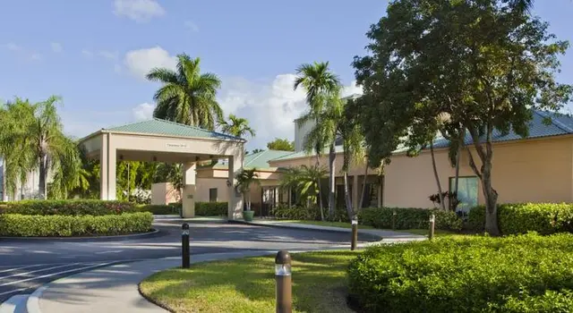 Courtyard By Marriott Miami Airport West/Doral