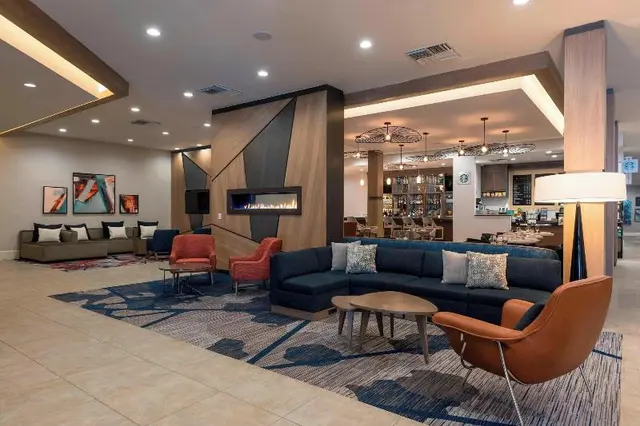 Delta Hotels By Marriott Grand Rapids Airport