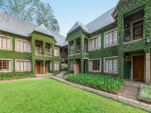 Hippo Hollow Country Estate