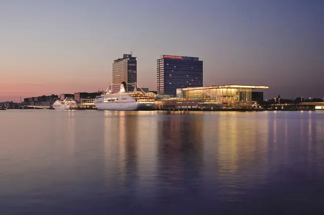Mövenpick Hotel Amsterdam City Centre