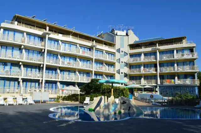 Aquamarine Hotel