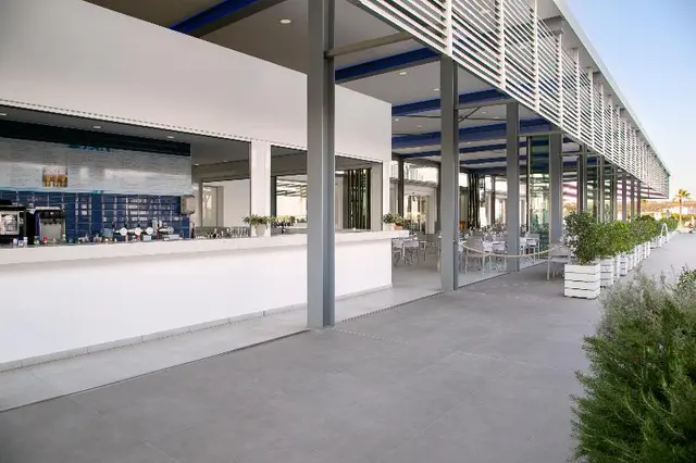 Asterias Beach Hotel