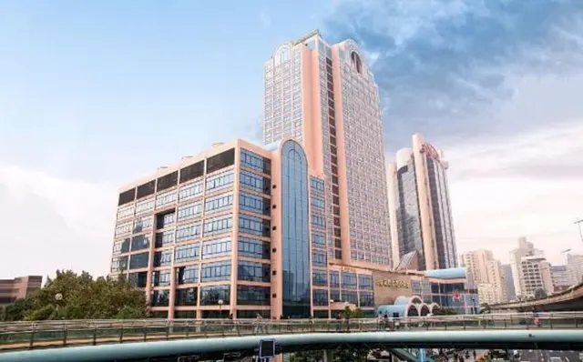 Equatorial Shanghai