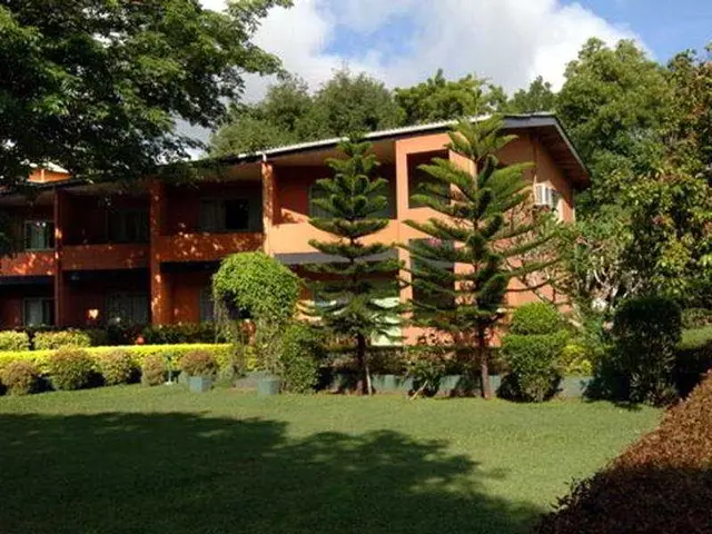 Miridiya Lake Resort