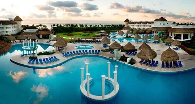 Grand Riviera Princess