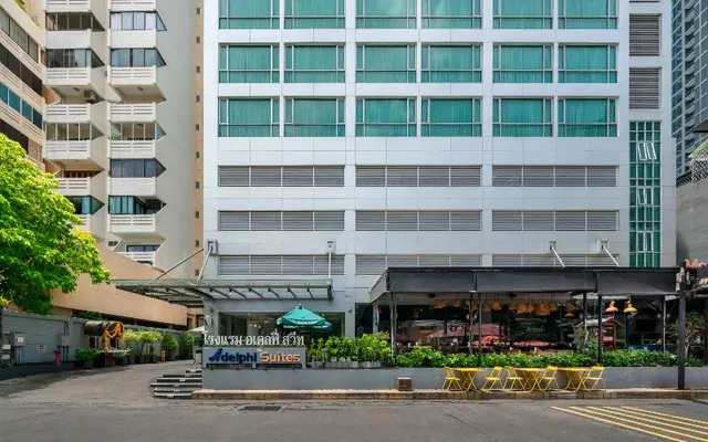 Adelphi Suites Bangkok