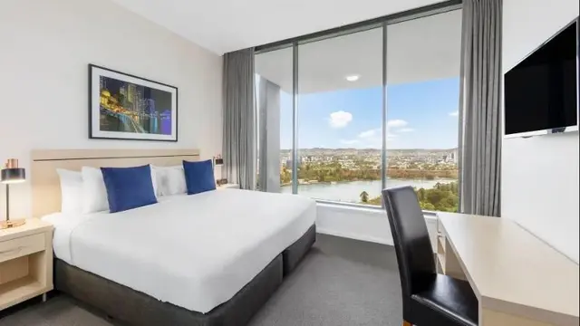 Oaks Brisbane on Margaret Suites