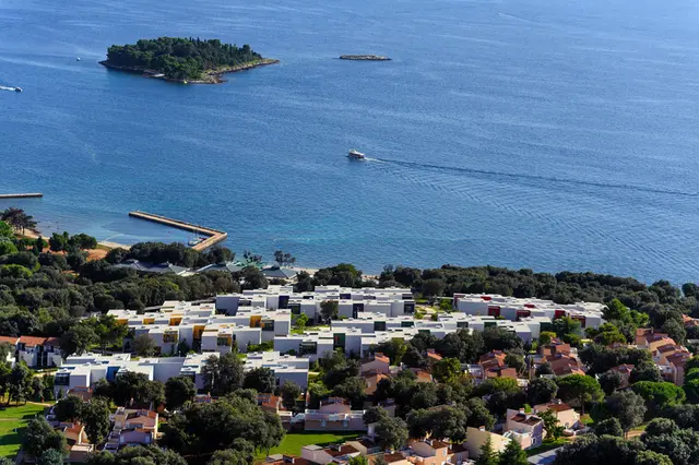 Maistra Select Amarin Resort