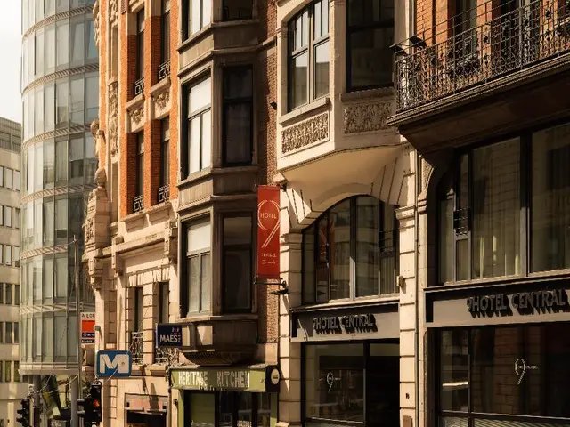 9hotel Central