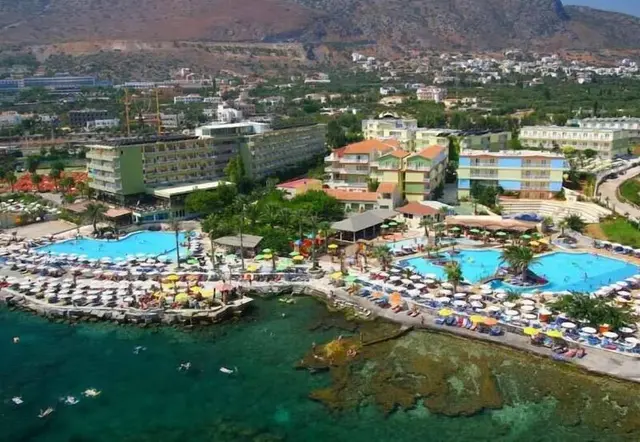Eri Beach & Village