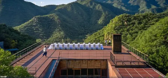 Commune By The Great Wall