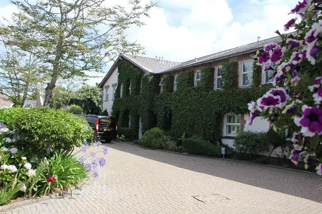 La Place Hotel